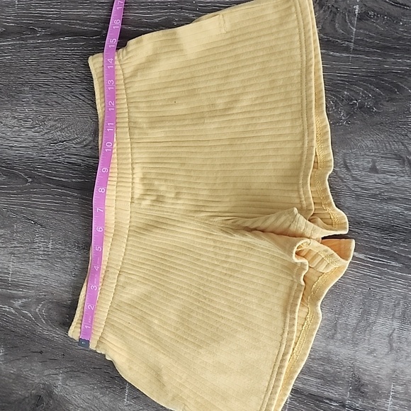 REEF Marshmallow Beachy Rib Pull On Short Small - Picture 3 of 9